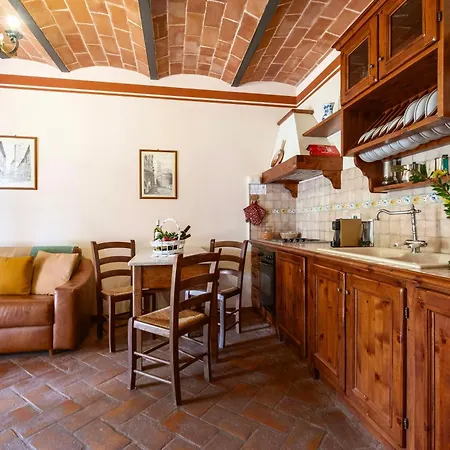 With Cortona Views In Val Di Chiana Apartment